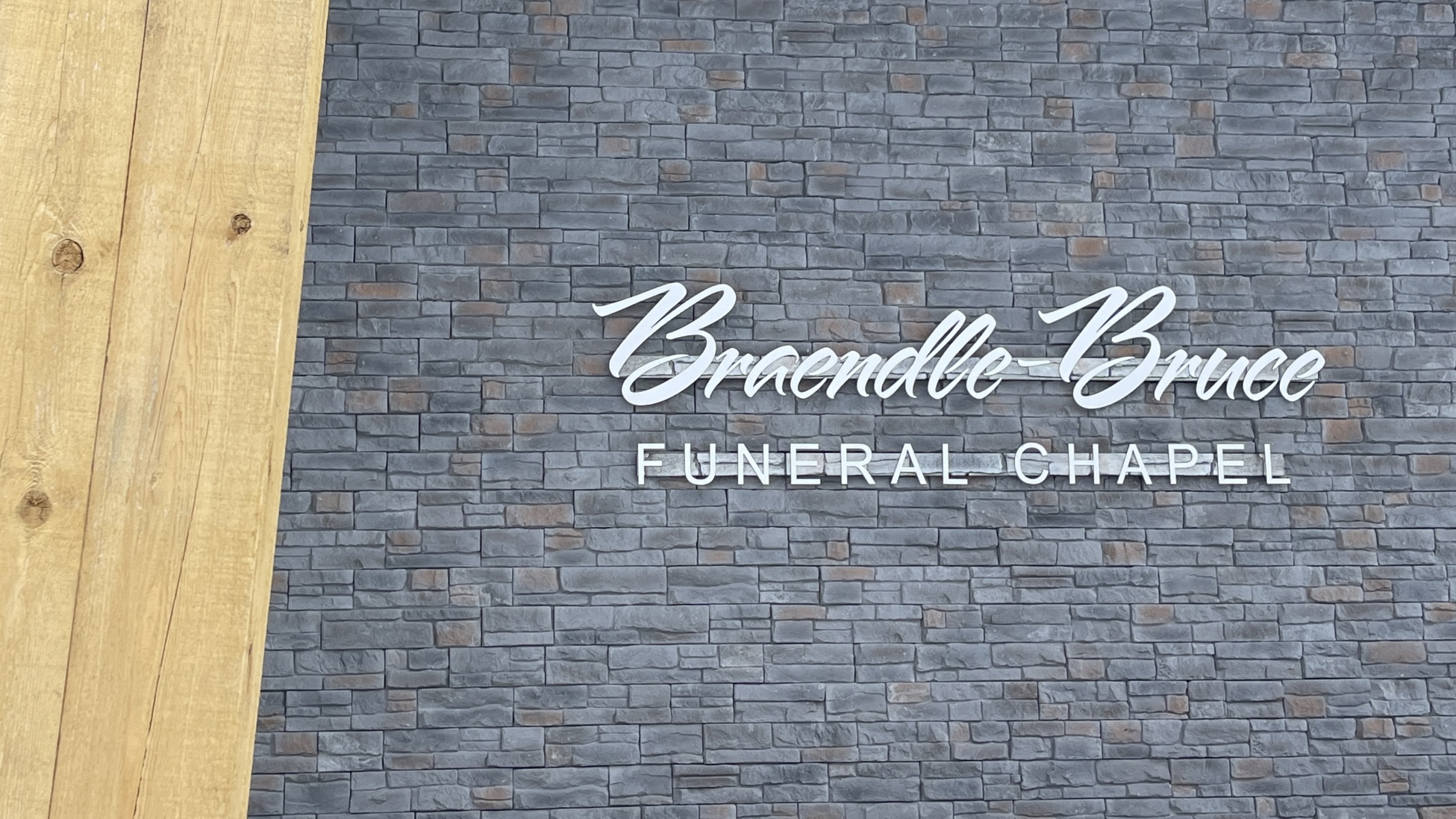 BraendleBruce Funeral Service Russell MB funeral home and cremation