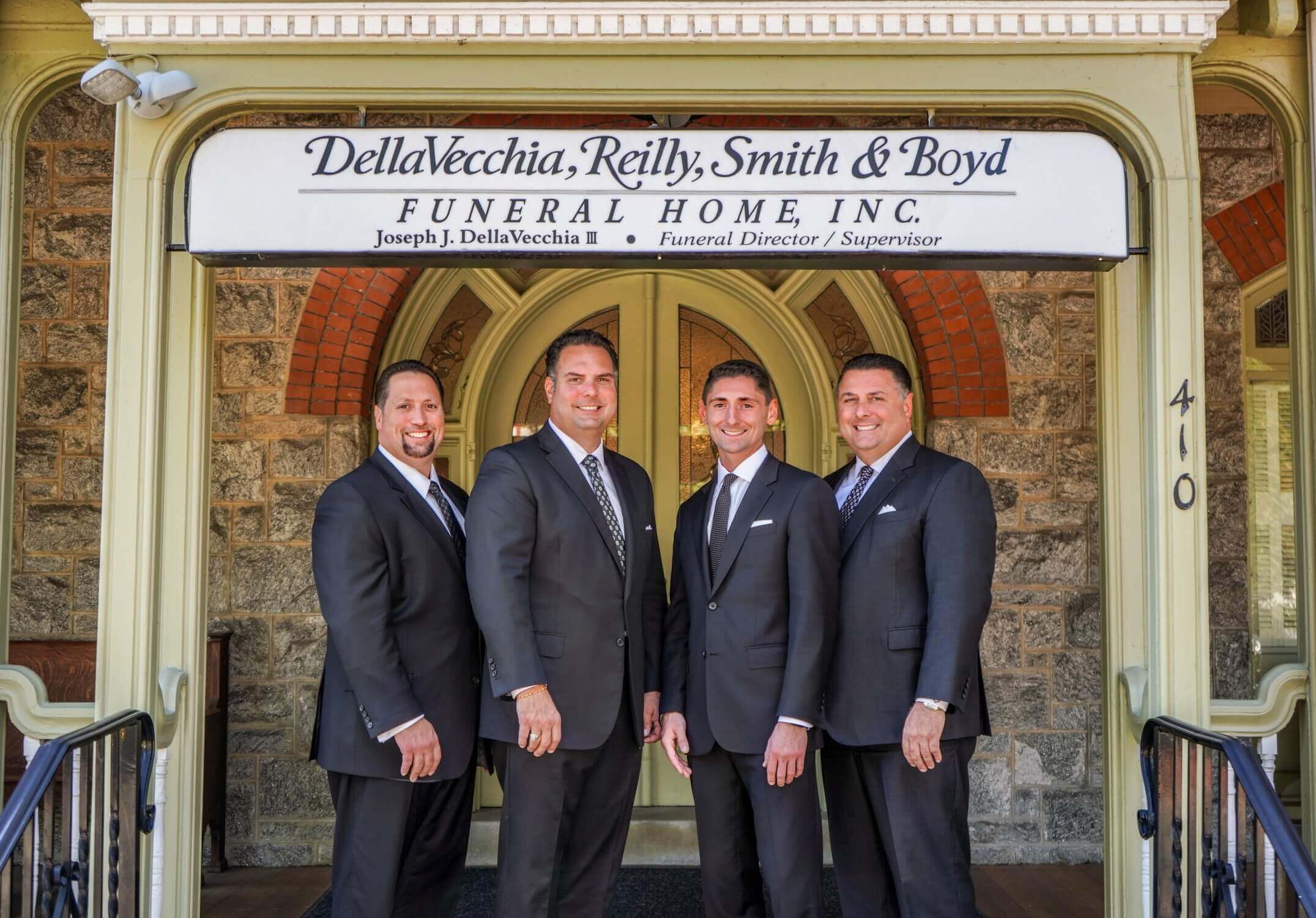 Dellavecchia Funeral Home Southington Ct - tgo8fh2