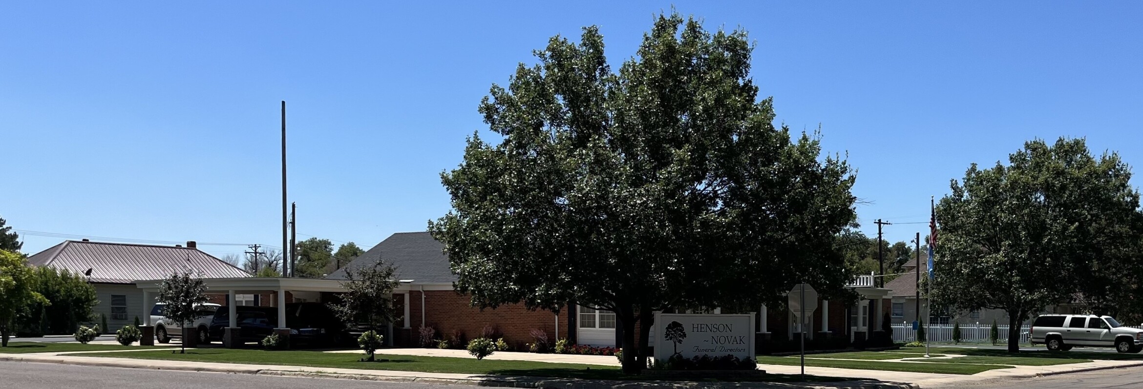 HensonNovak Funeral Directors Guymon Texhoma OK funeral home and