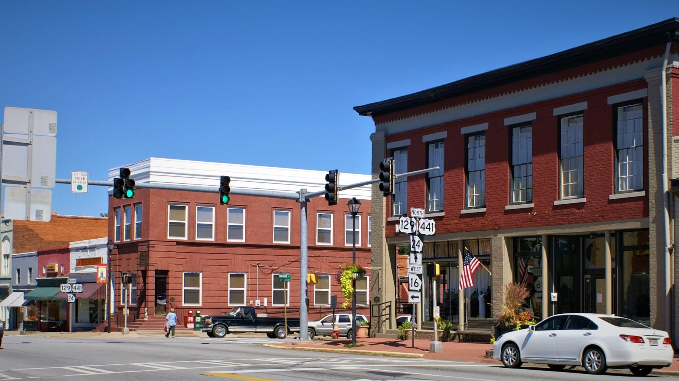 Hurt's Funeral Home of Eatonton GA funeral home and cremation