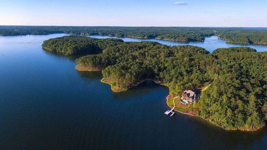 Hurt's Funeral Home of Eatonton GA funeral home and cremation