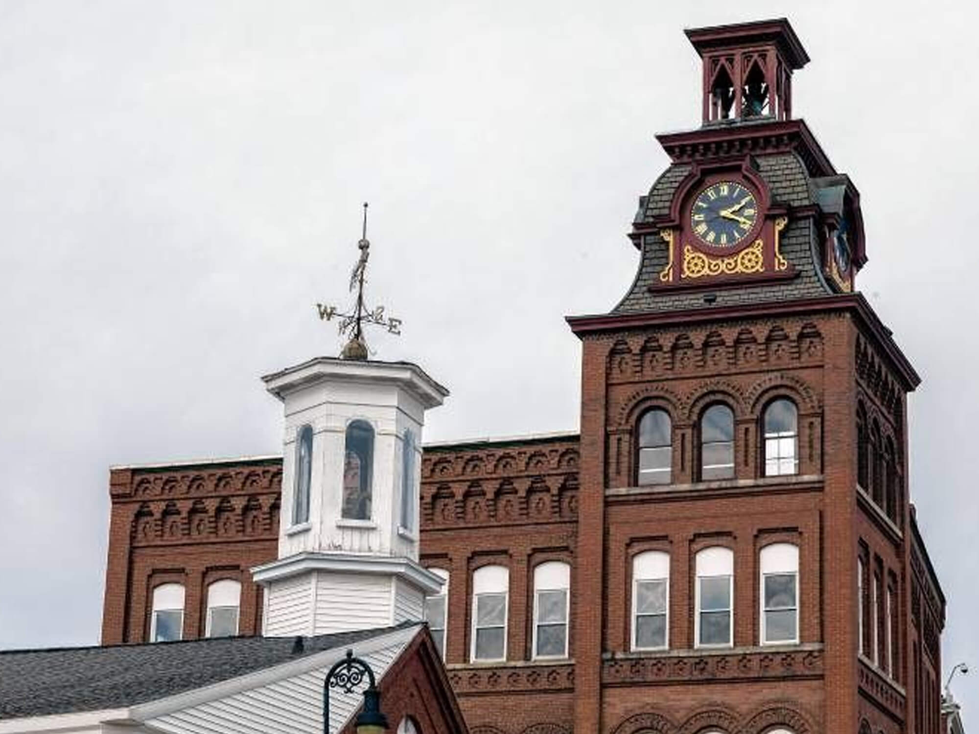 Roan Family Funeral Homes & Cremation Service