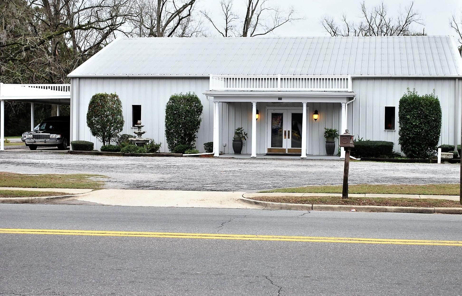 Our Facility Rainge Memorial Chapel Inc. Blackshear GA funeral home