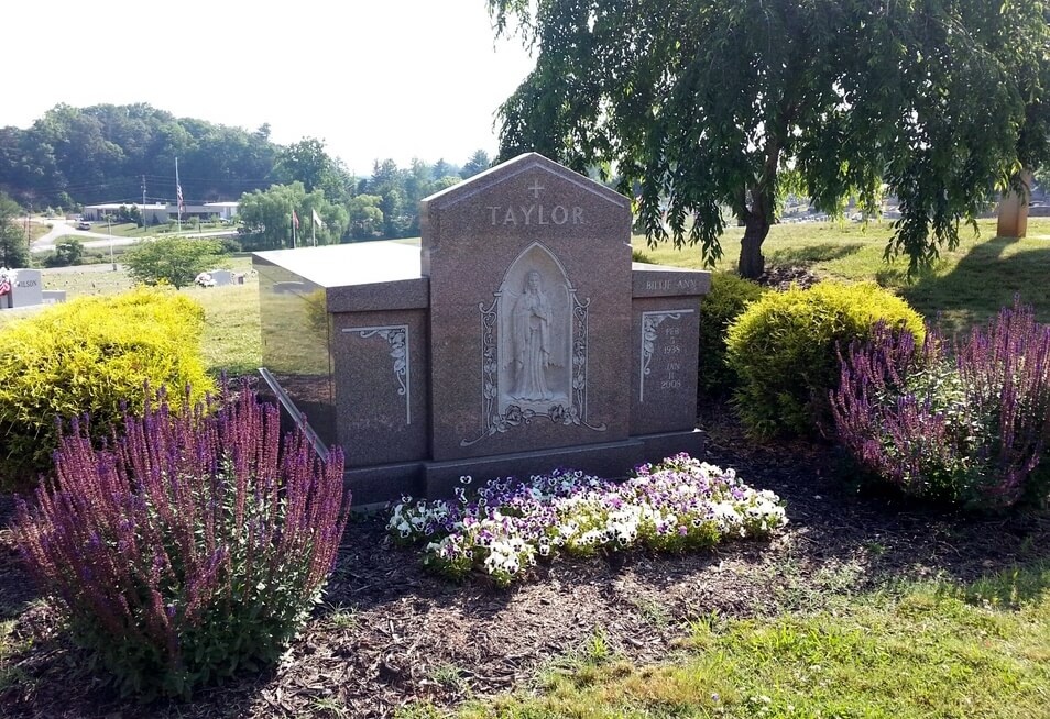Mausoleums Roselawn Memorial Gardens Reidsville NC funeral home and