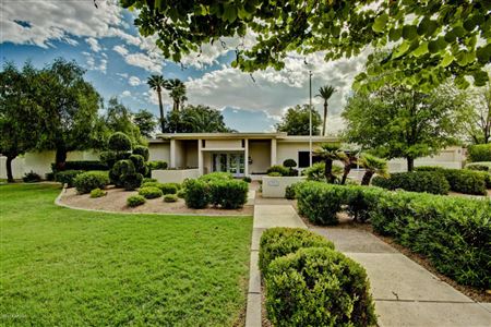 Phoenx Hollywood Glam Home 