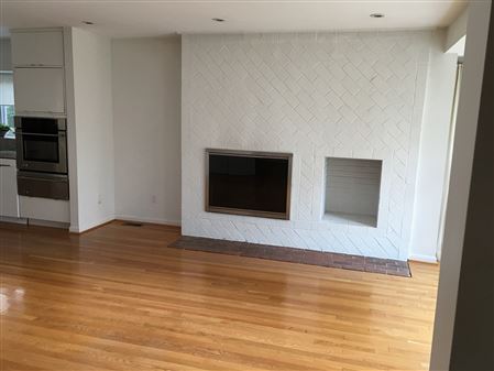 Vacant Staging: Tone Drive 