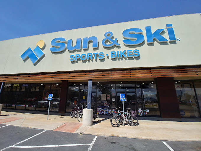 Sun and Ski Meeting Events Austin Skiers