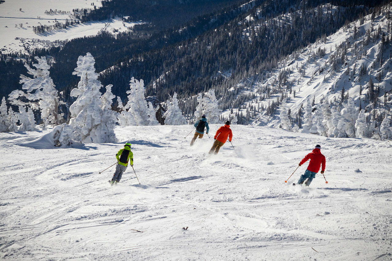 Skiing-12.jpeg
