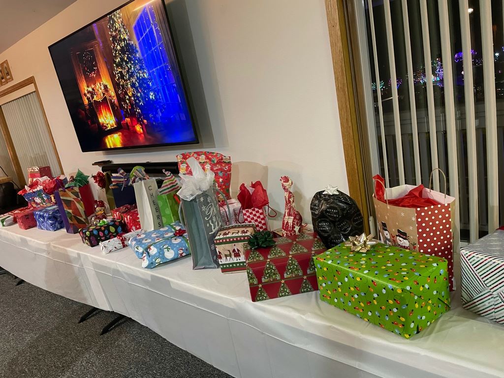 Gift Exchange Events Kingston Cove Yacht Club