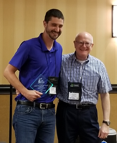Best IT Project - Randy Vanatter receiving award from Craig Paull