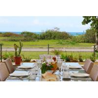 Desayunos y comidas frente al mar