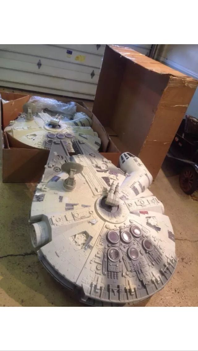 Star Wars Millennium Falcon w/orig box! Aurora, Illinois