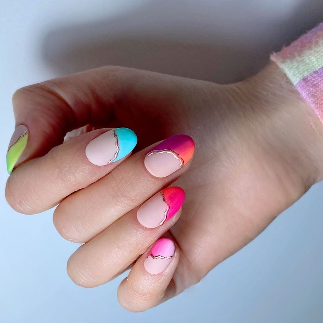 nailart-arcoiris-2