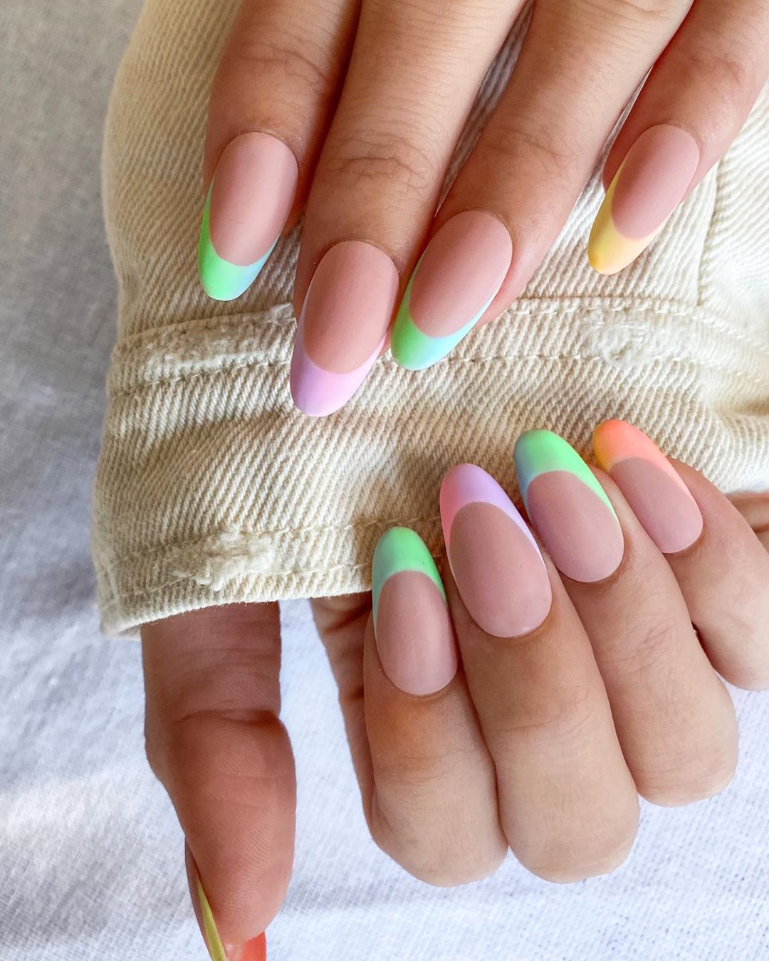 nailart-arcoiris-4