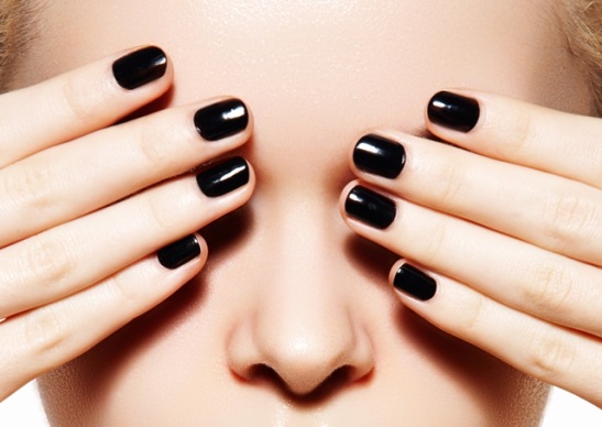 Unhas pretas