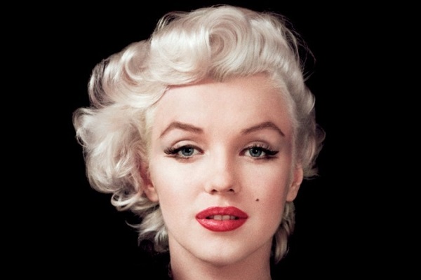 Marilyn-Monroe-wallpaper2.jpg