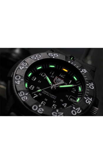Browse Luminox XS.3001.F Watch | Hollis & Co.