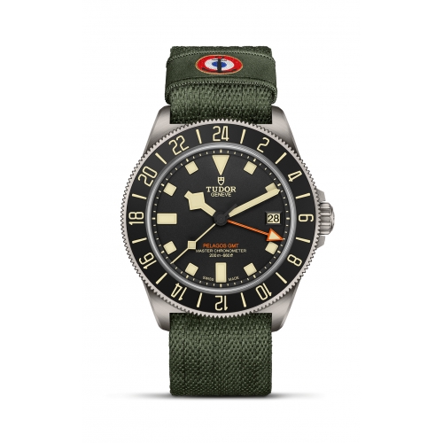 Pelagos FXD 42mm Fabric M25717N-0001