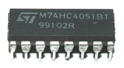 STMicroelectronics M74HC4051B1