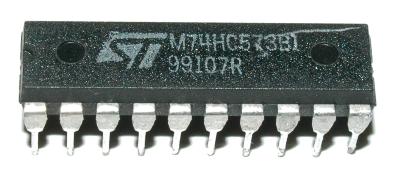 STMicroelectronics M74HC573B1