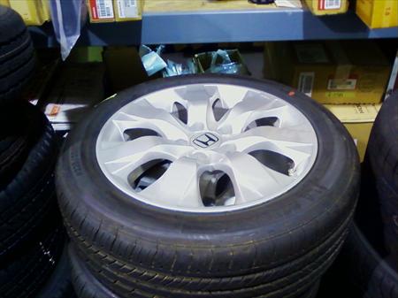  Wheels_And_Tires 