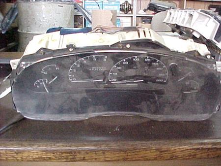  Gauges_And_Instrument_Panel 