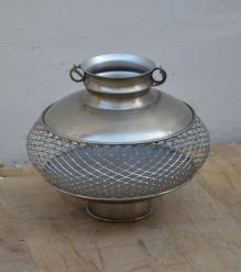 IRON POT