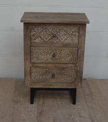 SOLID HAND CARVED WOOD 3 DRAWER NIGHTSTAND / END TABLE