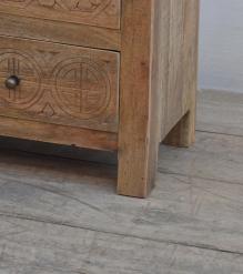SOLID HAND CARVED WOOD NIGHTSTAND / END TABLE 3 DRAWERS