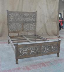 HAND CARVED WOODEN KING SIZE BED
