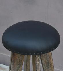 BAR STOOL