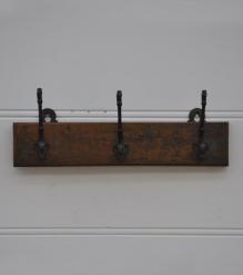 RECLAIMED WOOD 3 HOOK HANGER