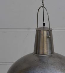 METAL PENDANT CEILING FIXTURE