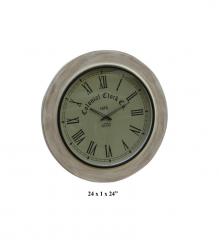 WOODEN CLOCK