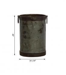 IRON POT