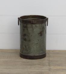IRON POT