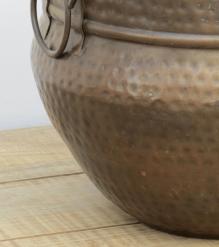 IRON POT