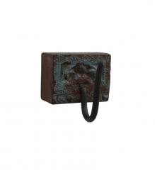 w/d carved hanger 
