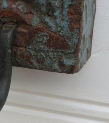 w/d carved hanger 