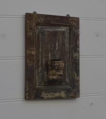 WOODEN WALL CANDEL