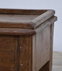 WOODEN TABLE