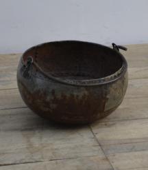 IRON POT