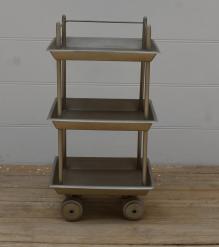 IRON TRAY WITH STAND 