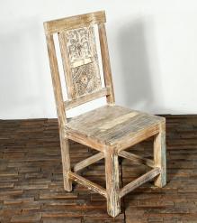 WOODEN CHAIR 