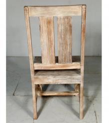 WOODEN CHAIR