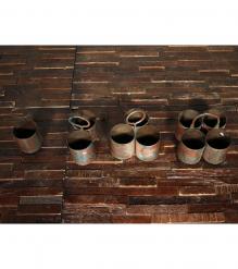 PAINTED IRON GLASS HOLDER