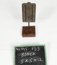 WOOD/IRON DECOR STAND
