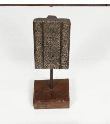 WOOD/IRON DECOR STAND