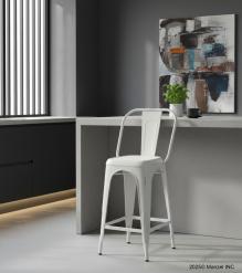 PUB CHAIR