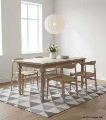 SOLID WOOD Dining table 